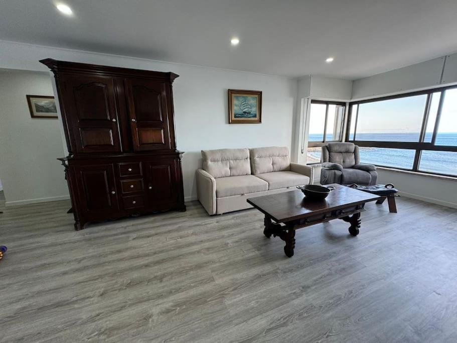 Beachfront Amazing Location - 19Th Hole Ponta Delgada Exteriör bild